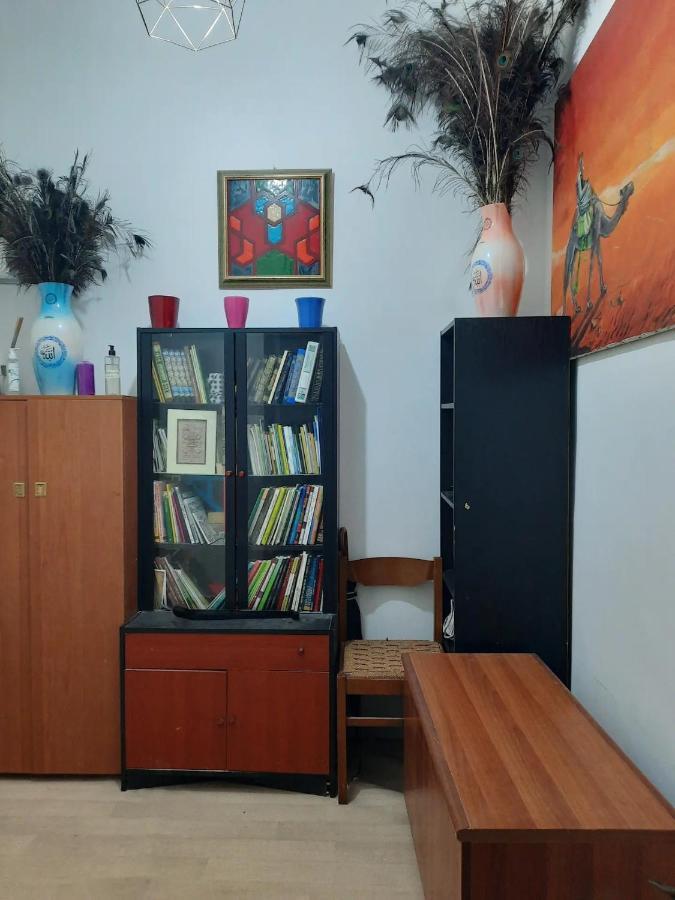 A Room In A Beautiful Apartment In The City Center 밀라노 외부 사진