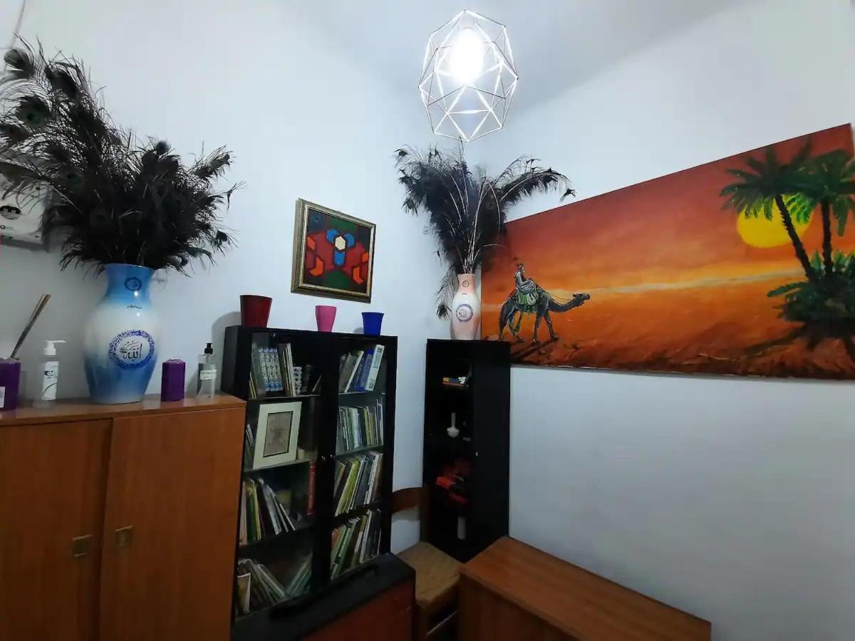 A Room In A Beautiful Apartment In The City Center 밀라노 외부 사진